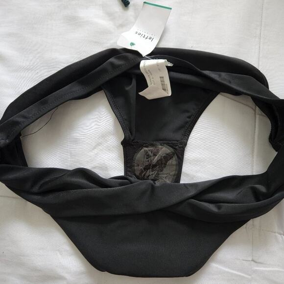 LEFTIES NWT Tropical Floral Bandeau Top Black Bikini bottom M - Picture 6 of 6